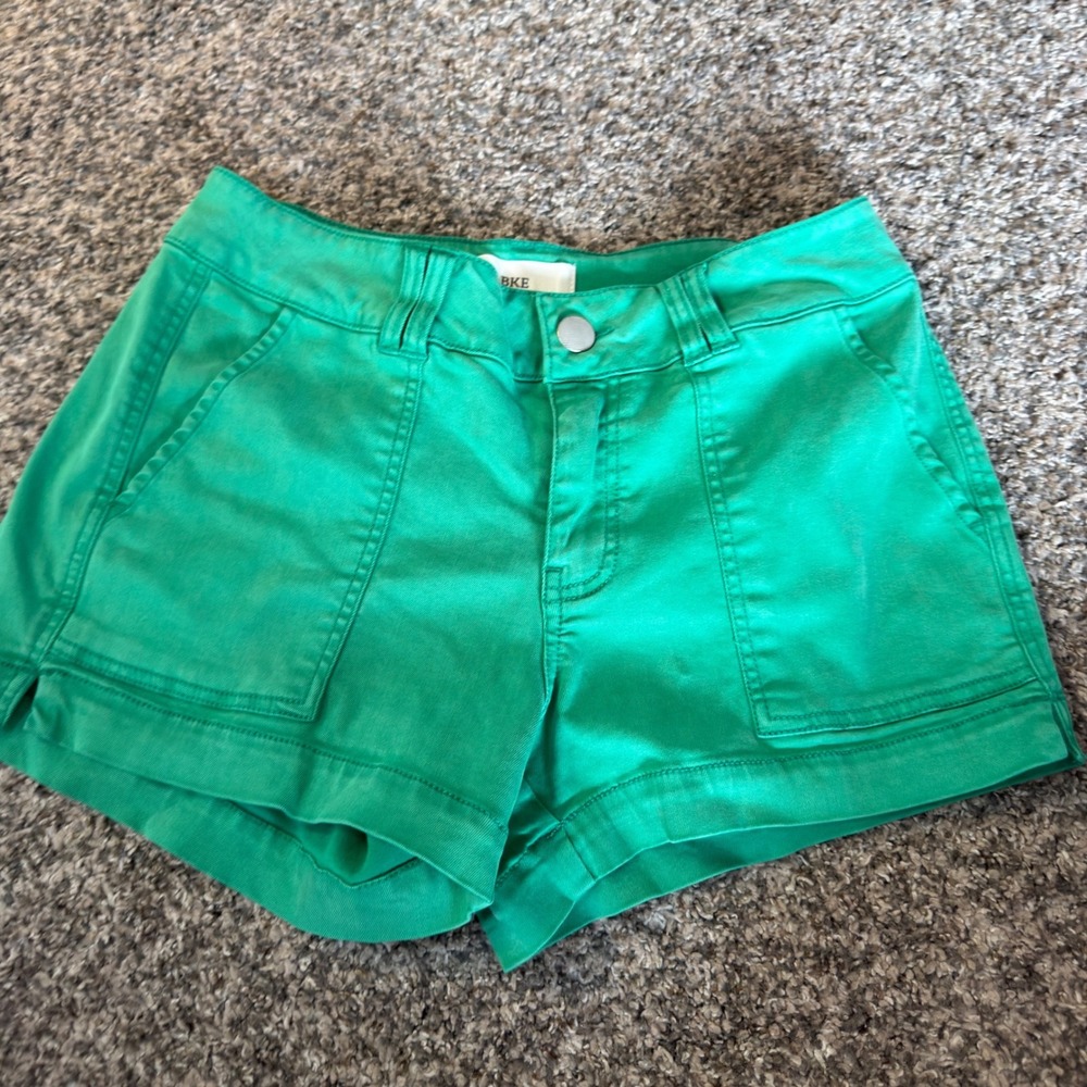 BKE Womens Green Utility Cargo Shorts Size 27 Tencel Blend Patch Pockets